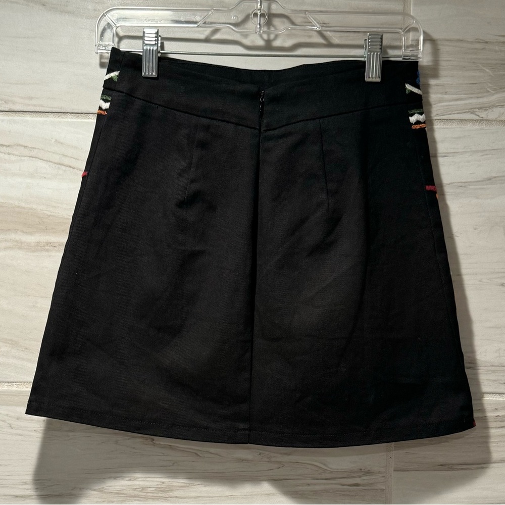 Lulus Don't Stop the Party Black Embroidered Mini Skirt Size Small - Picture 4 of 11